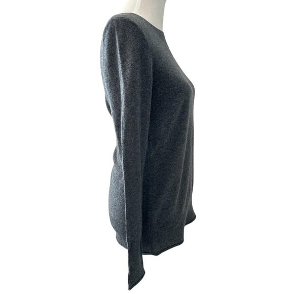 Agua Bloomingdale’s Gray Cashmere Women's Sweater - Picture 4 of 13